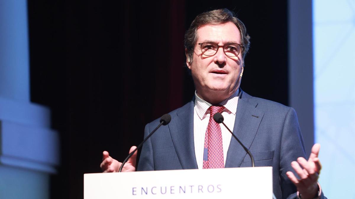 Garamendi cree que en España "no sobra ninguna energía"