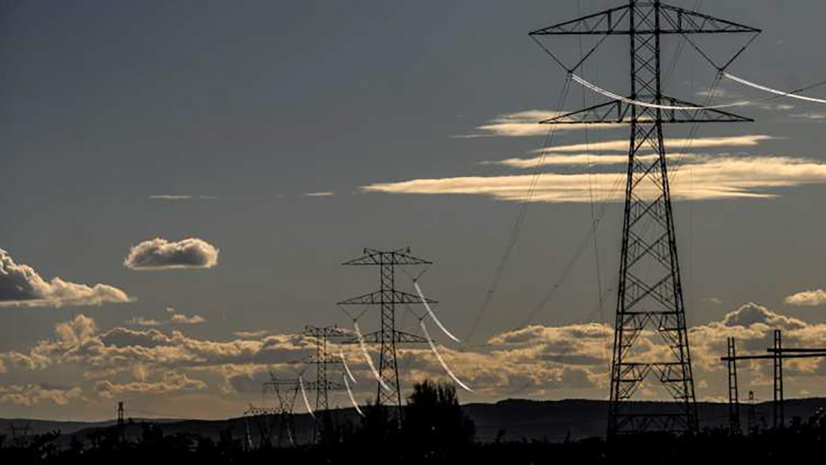 Red Eléctrica completa la recuperación de 35 apoyos dañados por la DANA en la provincia de Valencia.