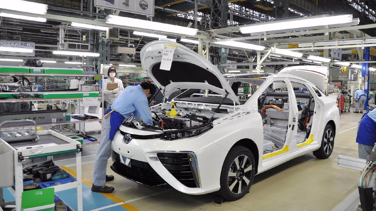 Toyota, Suzuki, Subaru y Mazda ofrecen vehículos con combustibles sintéticos en la Expo de Osaka