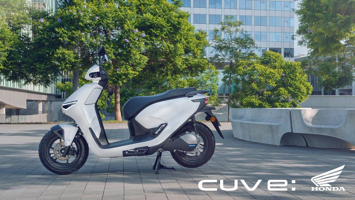 Honda lanza en Europa el scooter CUV e, con autonomía de 70 kilómetros y desde 4.000 euros